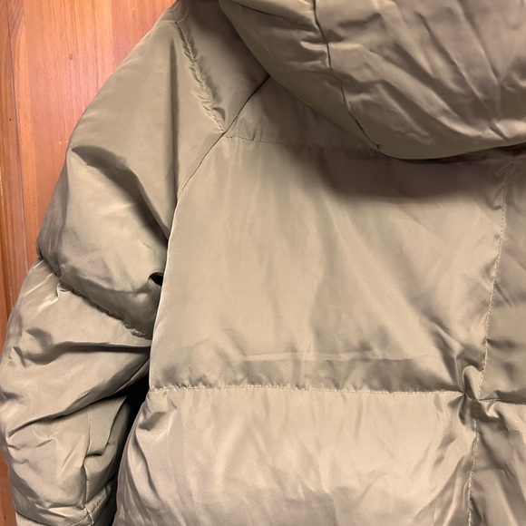 OROLAY Women's Olive Puffer Jacket with Sherpa Lined Hood - Picture 7 of 7